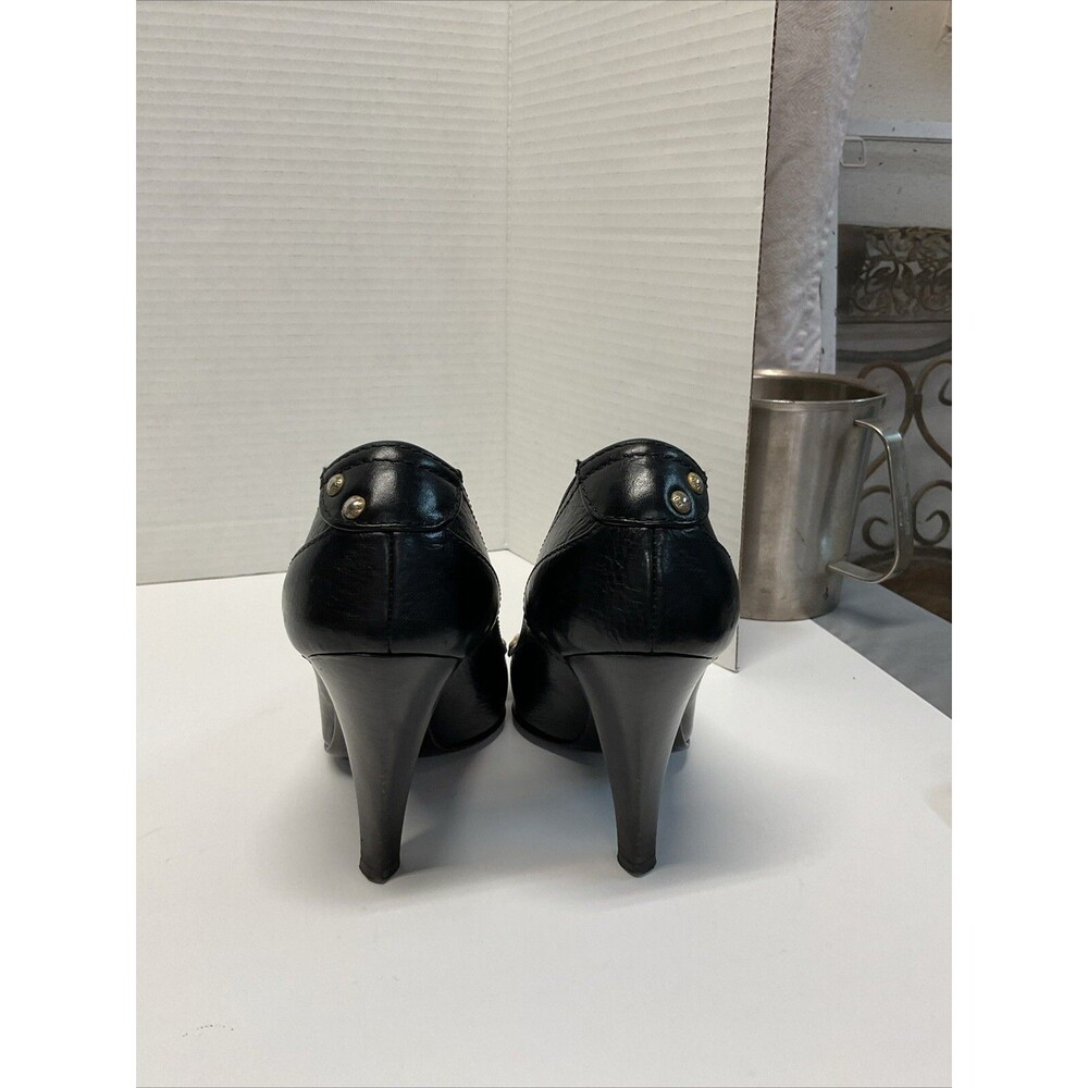 Burberry Italy Leather studded accents Black High Heels size 38 ( 7 in US ) - Picture 4 of 15